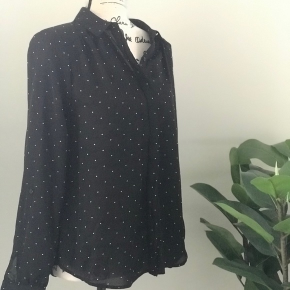 NWT Elle black pin dot scallop trim blouse, small - Picture 6 of 7